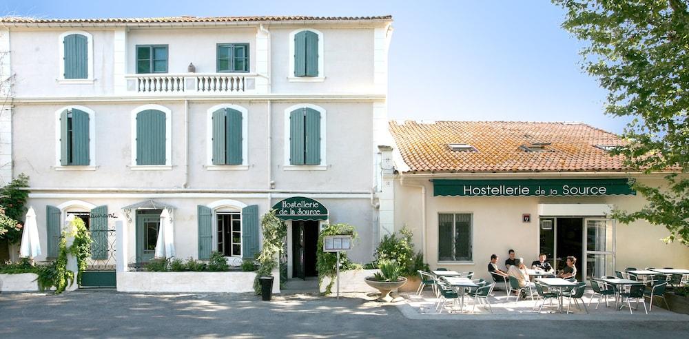Hostellerie De La Source Arles Exteriör bild